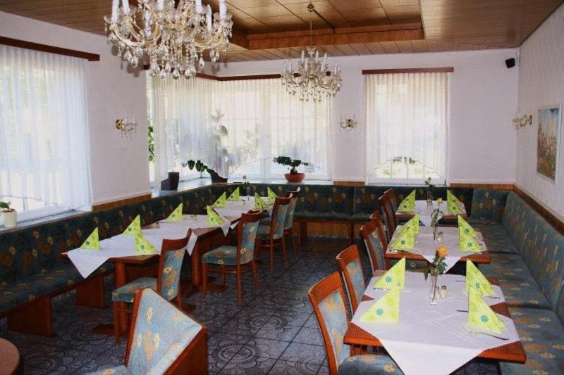 Hotel Schillerplatz Öhringen Exterior foto